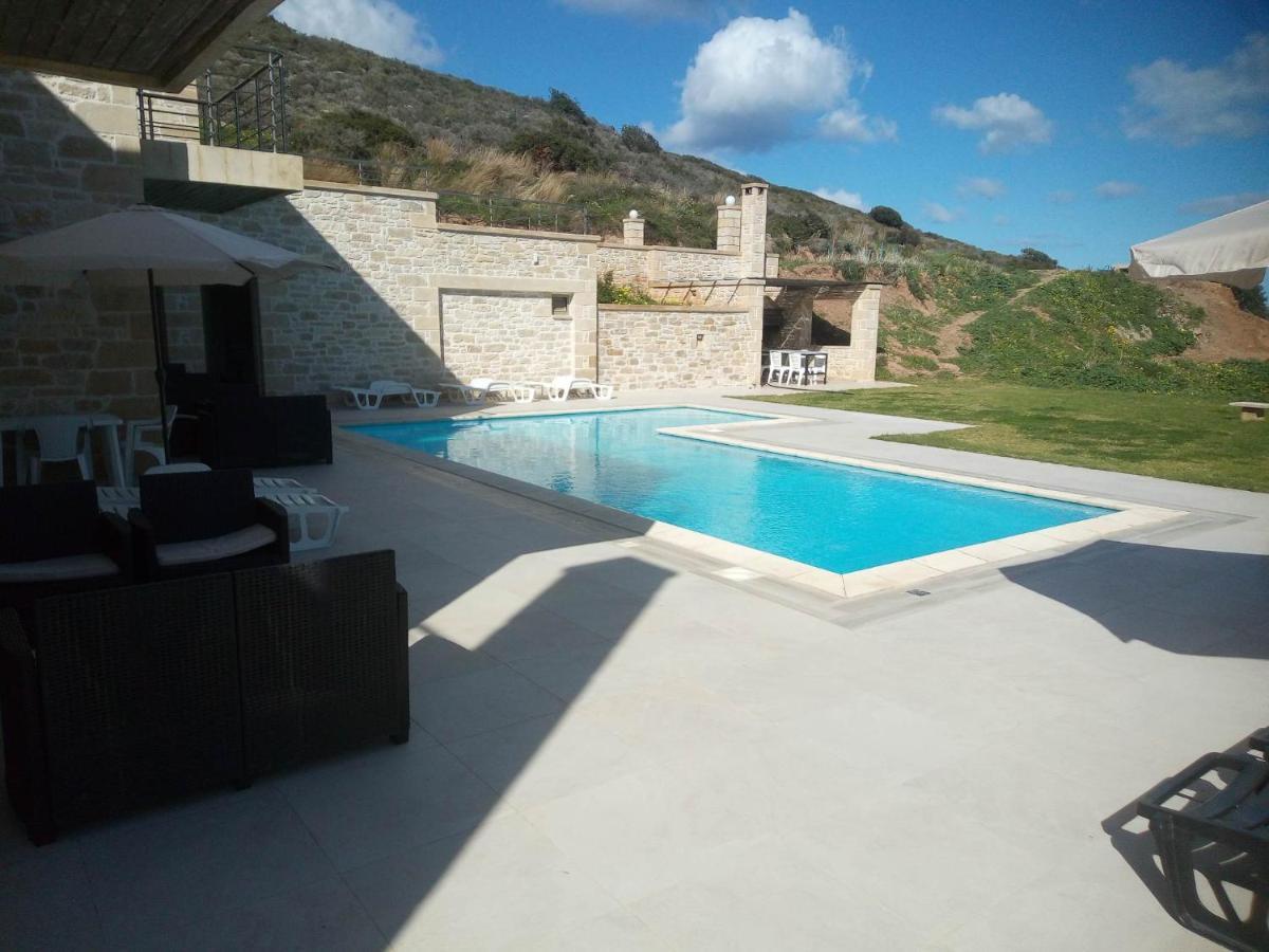 Villa Stylianos And Studios Kíssamos Eksteriør billede